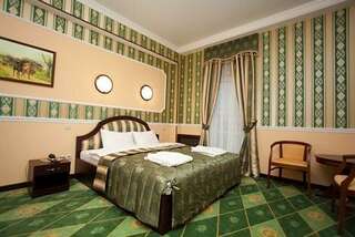 Гостиница Gallery Park Volgograd Волгоград Номер комфорт бизнес с 1 двуспальной кроватью-1