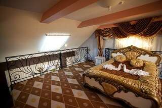 Гостиница Gallery Park Volgograd Волгоград Номер люкс улучшенный-2