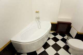 Гостиница Gallery Park Volgograd Волгоград Номер комфорт бизнес с 1 двуспальной кроватью-7