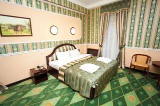Гостиница Gallery Park Volgograd Волгоград Номер «Комфорт» бизнес-класса с 1 двуспальной кроватью-4