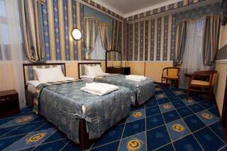 Гостиница Gallery Park Volgograd Волгоград Номер «Комфорт» бизнес-класса с 2 односпальными кроватями-1